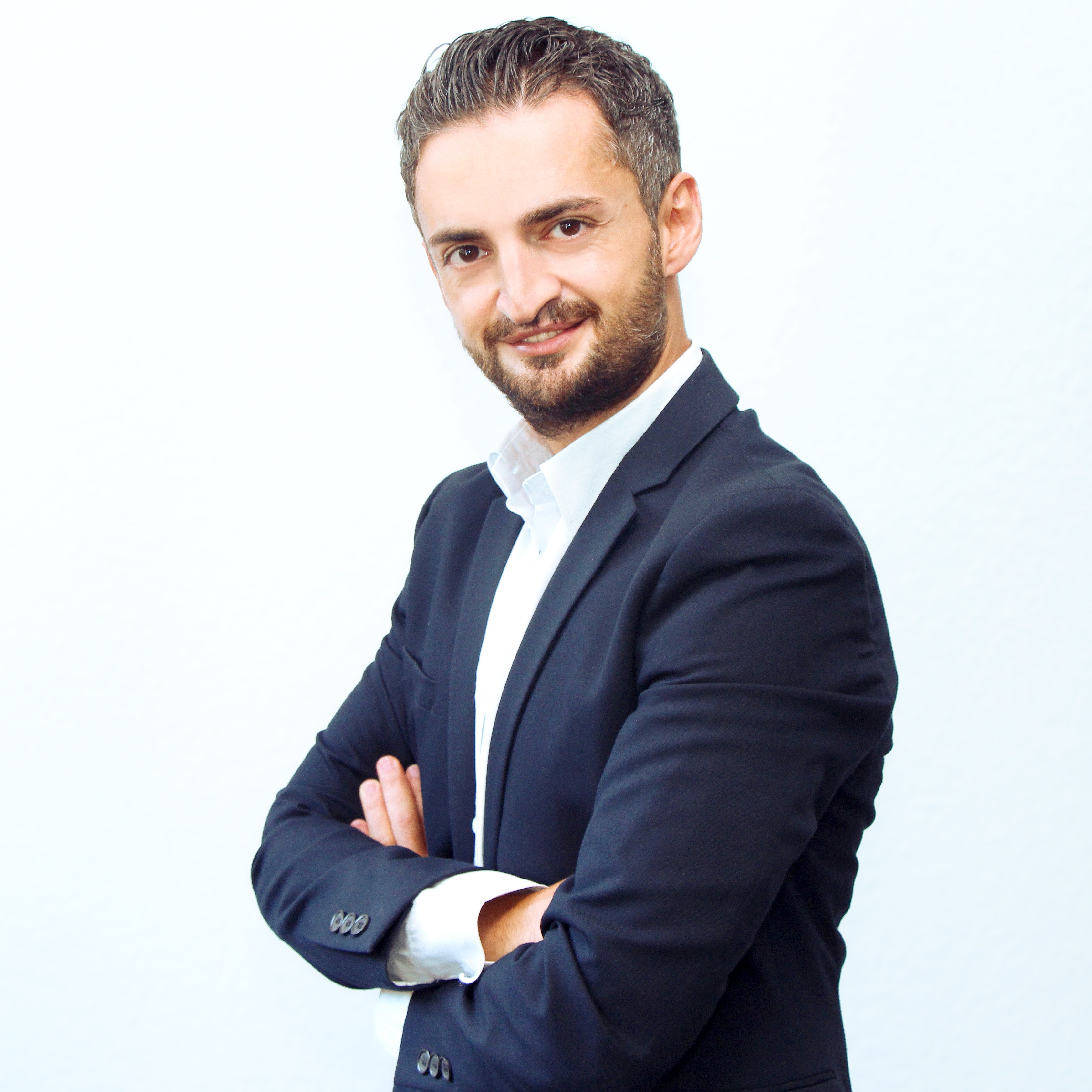 ÜNAL GÜLSAN
