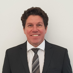 CHRISTIAN GROßHENNIG
